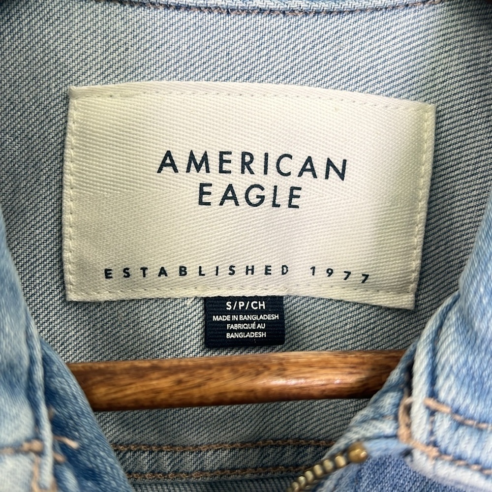 American Eagle - Light Stonewashed Zip Up Pocket Sleeveless Vest Size Small - Picture 8 of 10